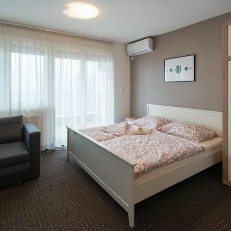 Apartman Titanic